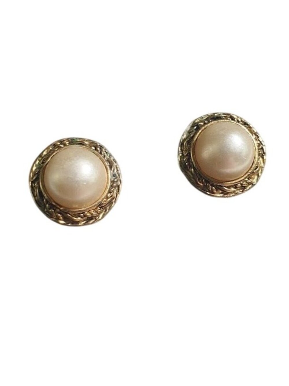 Vintage Pearl Gold Tone Stud Earring Classic Timeless Style Elegant Jewelry Gift